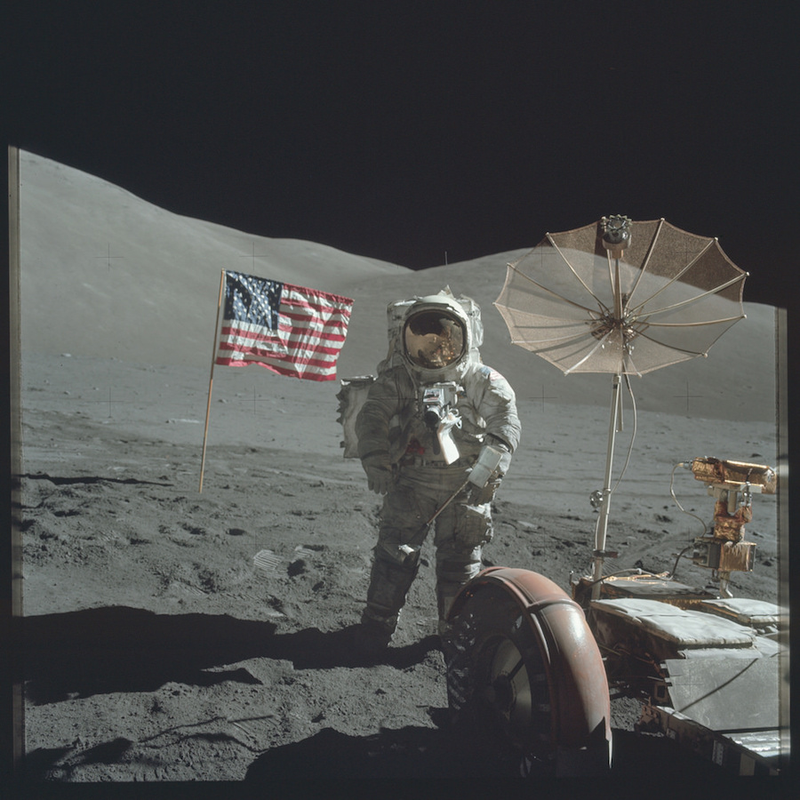 Illustration for article titled NASA Just Released 8,400+ Incredible High-Res Images From The Apollo Program